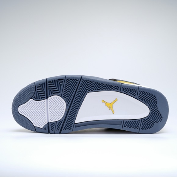Jordan Retro Low-Top Sneakers in Yellow and Gray